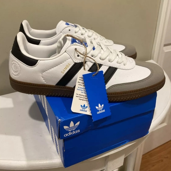 Men's/Boys Size 4 (UK 3.5) VEGAN Adidas Samba White Black Gum